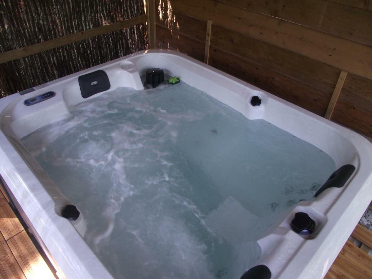Domaine Des Cigales, Chambre D'Hotes Saint-Martin-d'Aout Bagian luar foto