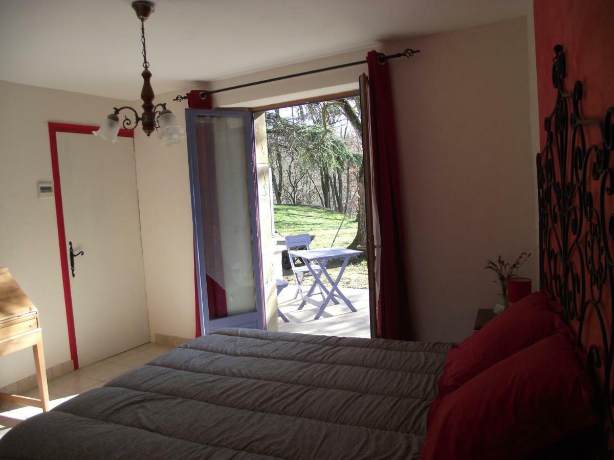 Domaine Des Cigales, Chambre D'Hotes Saint-Martin-d'Aout Bagian luar foto