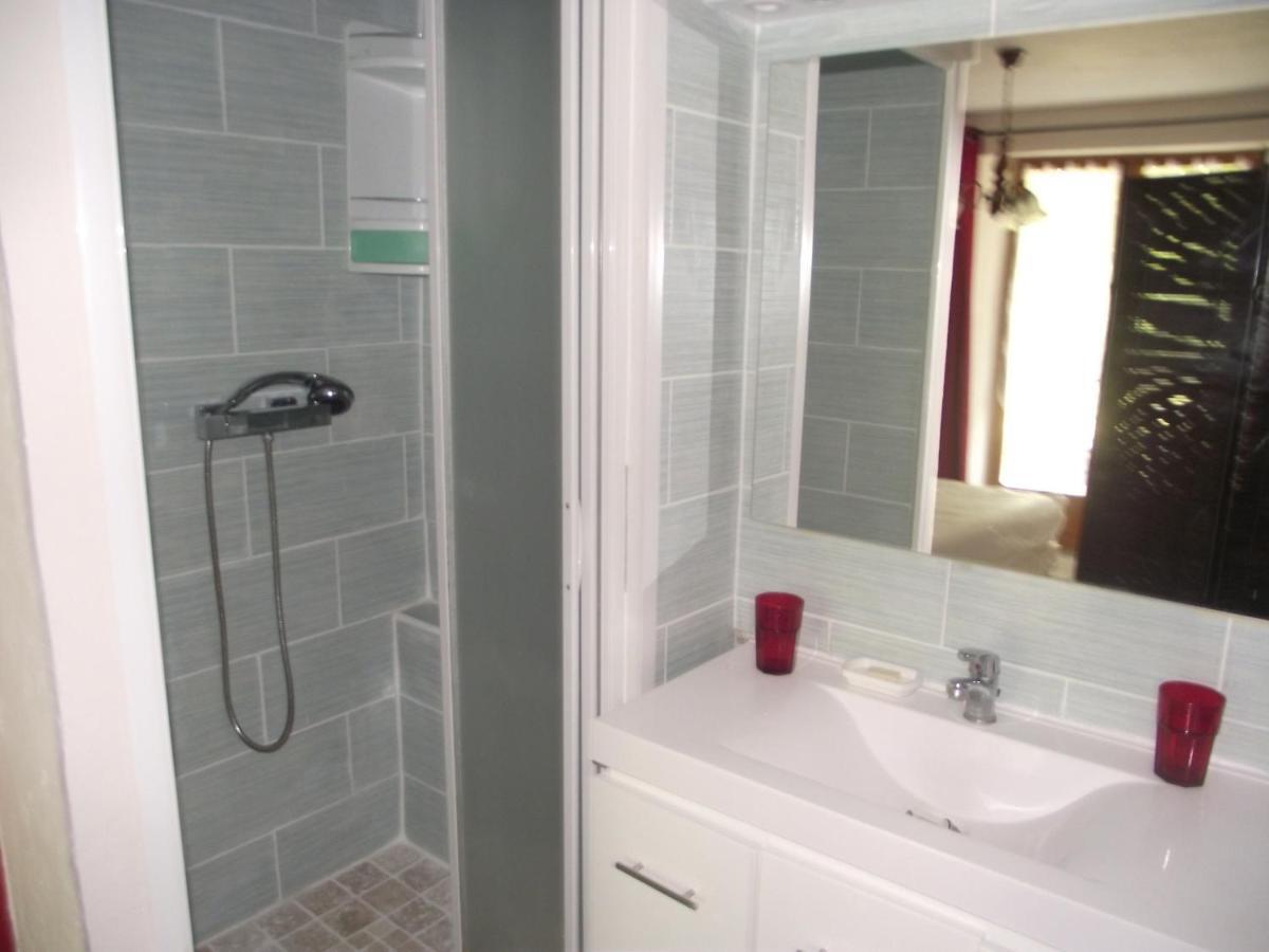 Domaine Des Cigales, Chambre D'Hotes Saint-Martin-d'Aout Bagian luar foto